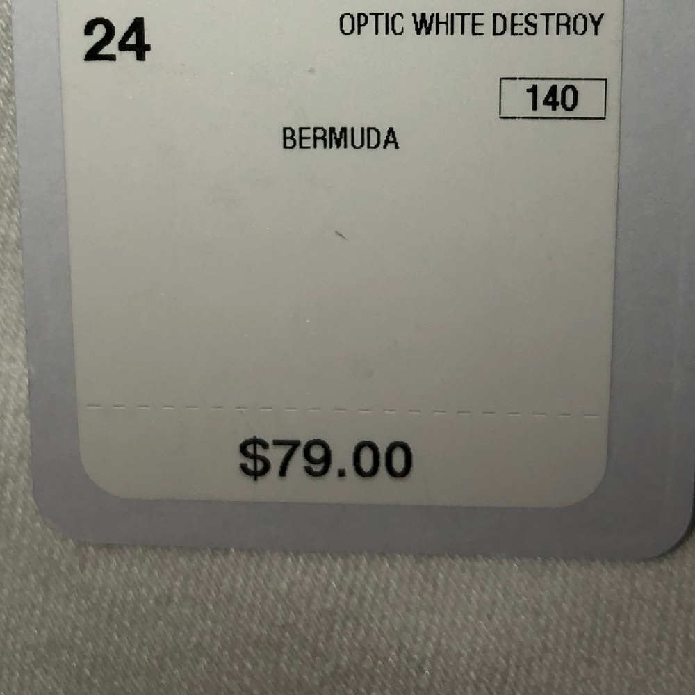 Guess Bermuda’s - Picture 2 of 2